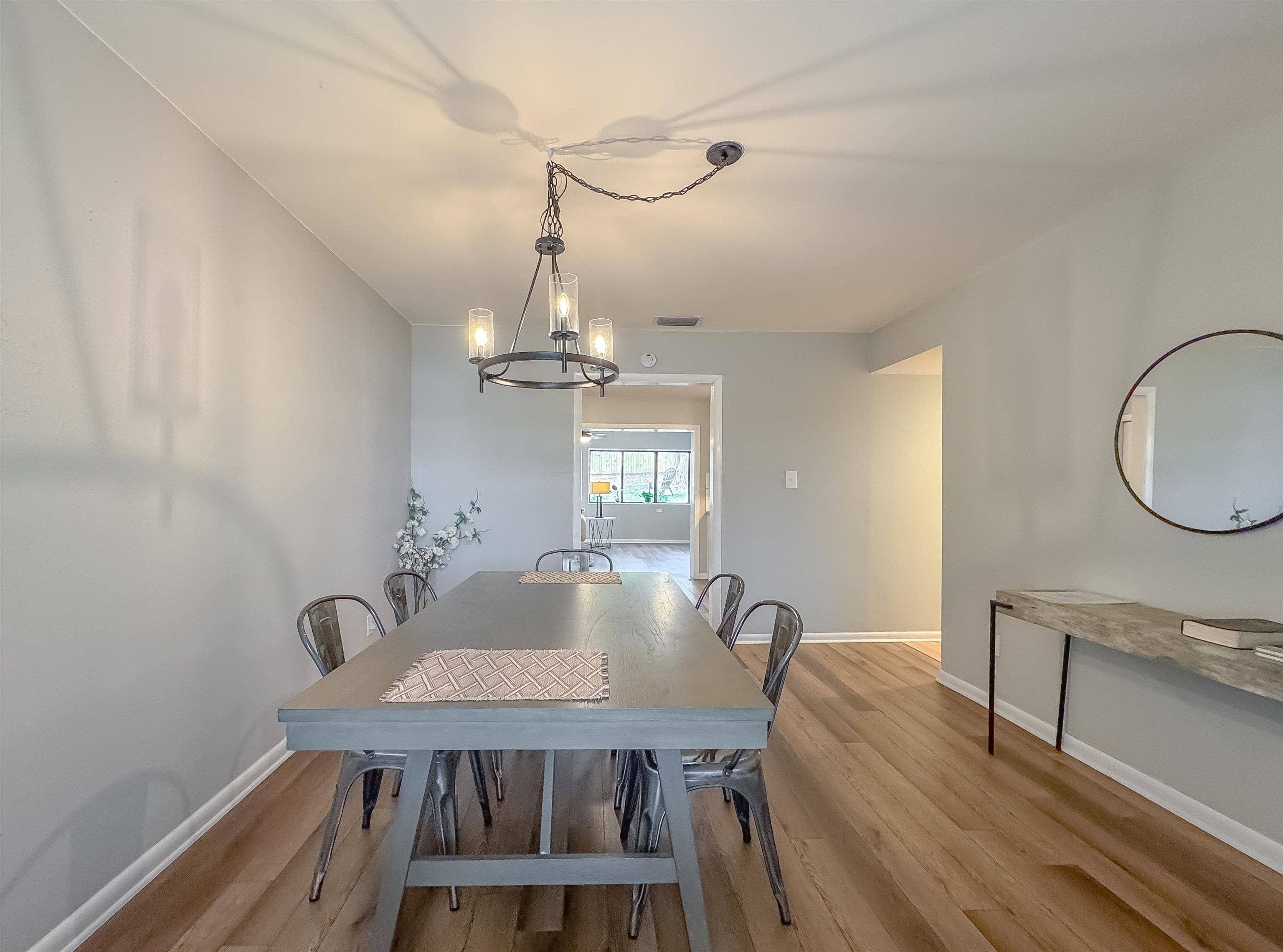 2502 Tupelo Terrace