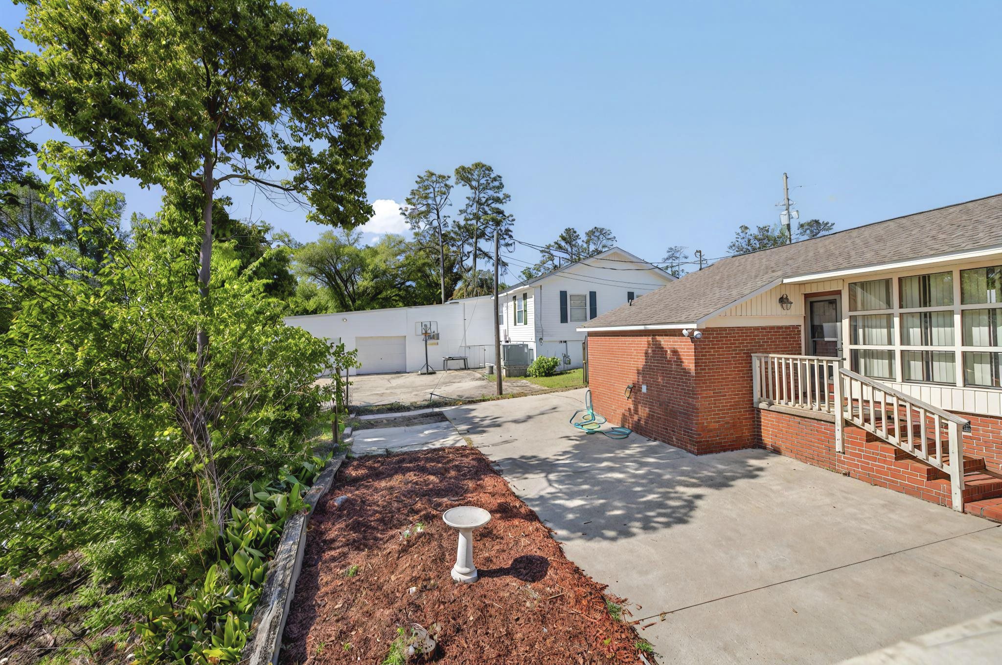 942 Morgan Avenue