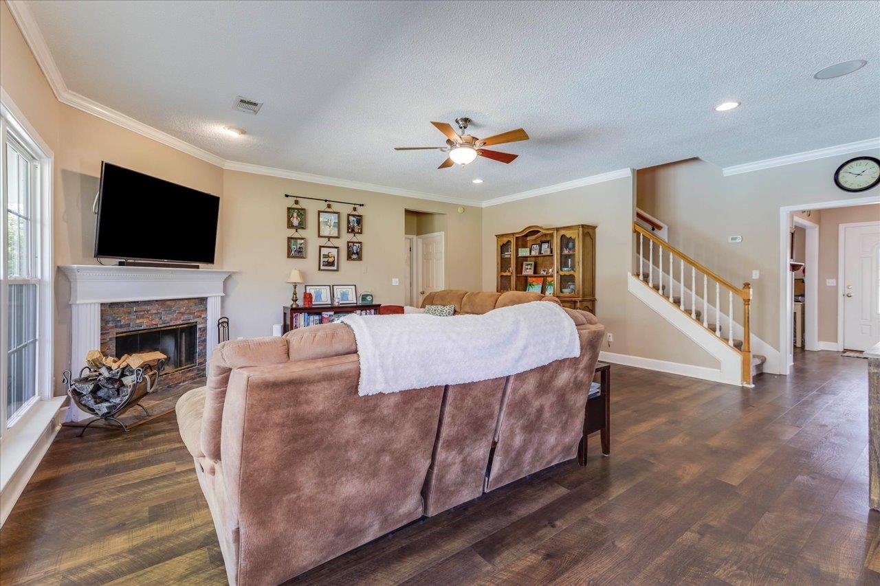 10499 Casanova Drive
