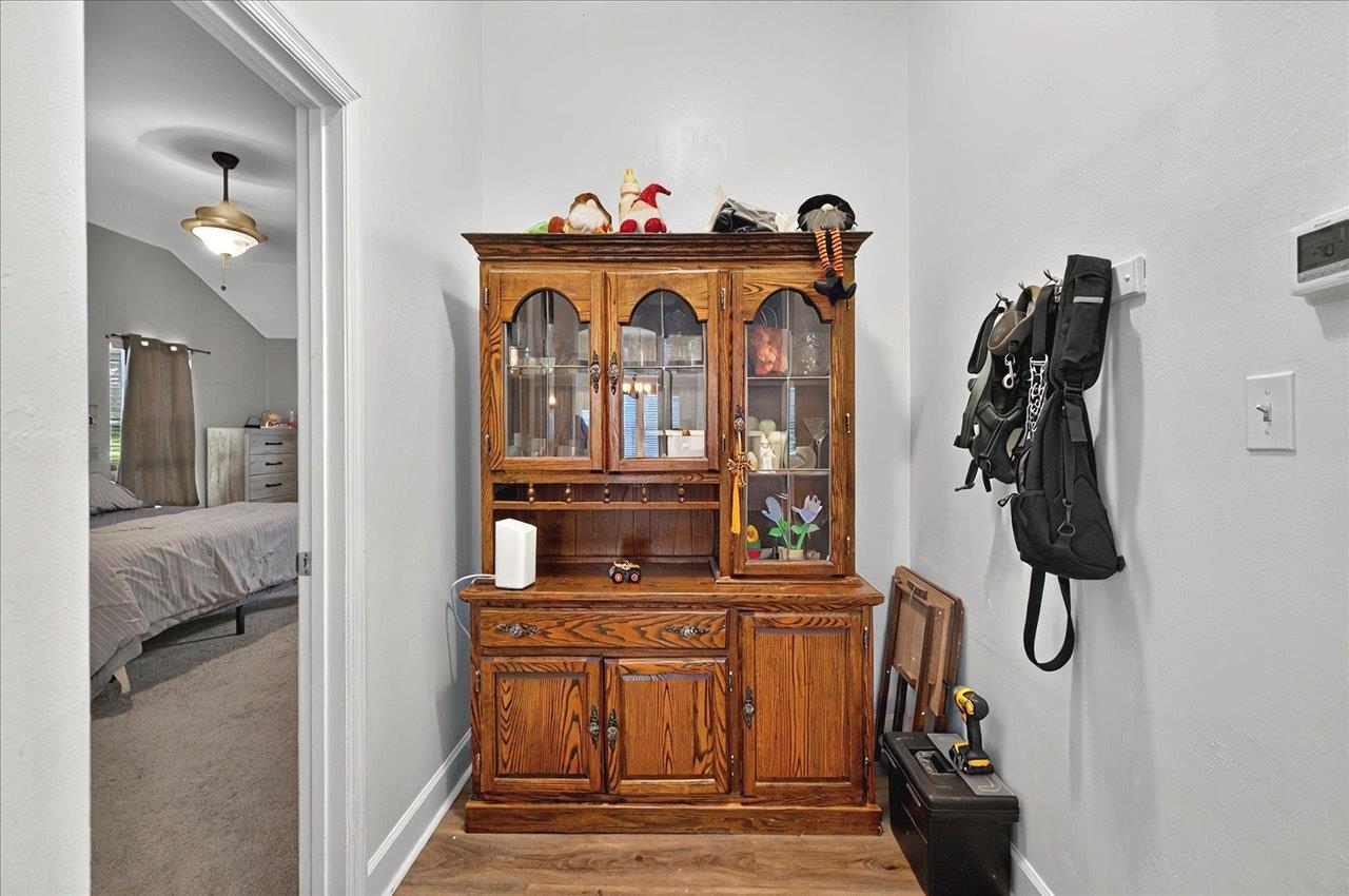 8526 Charrington Forest