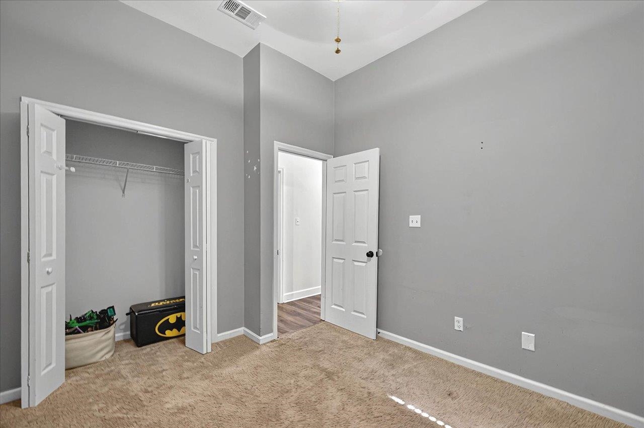 8526 Charrington Forest