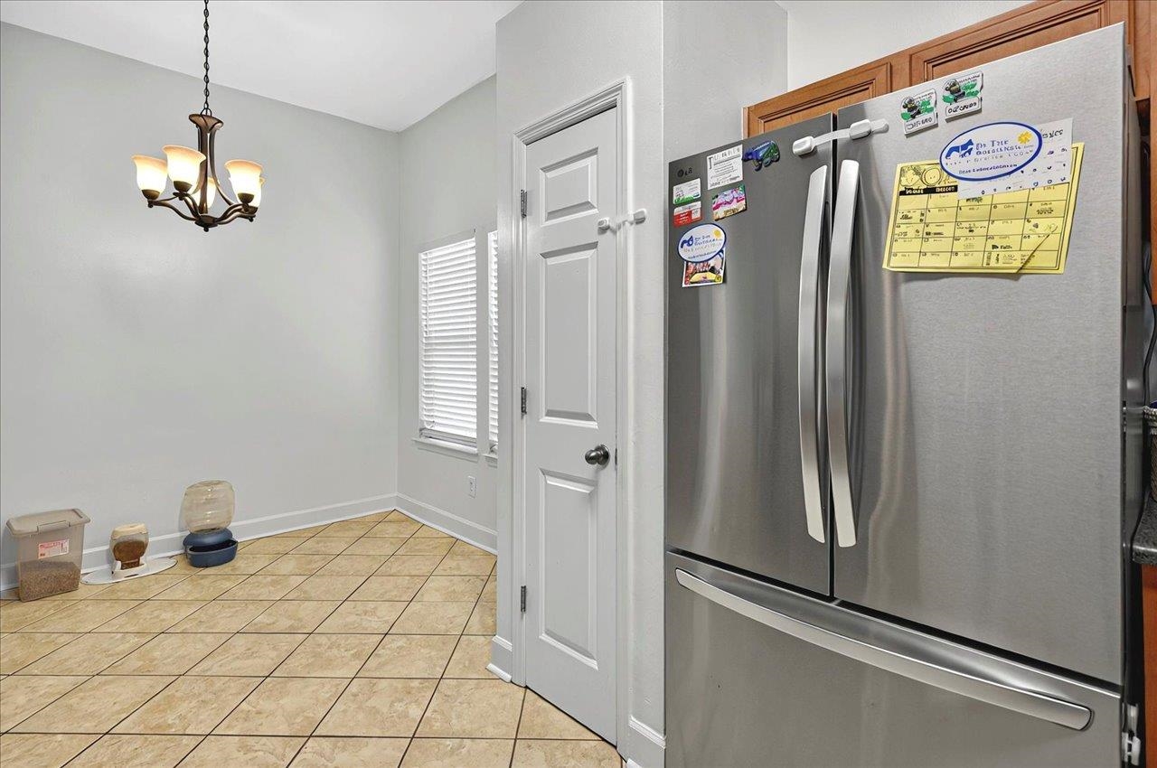 8526 Charrington Forest
