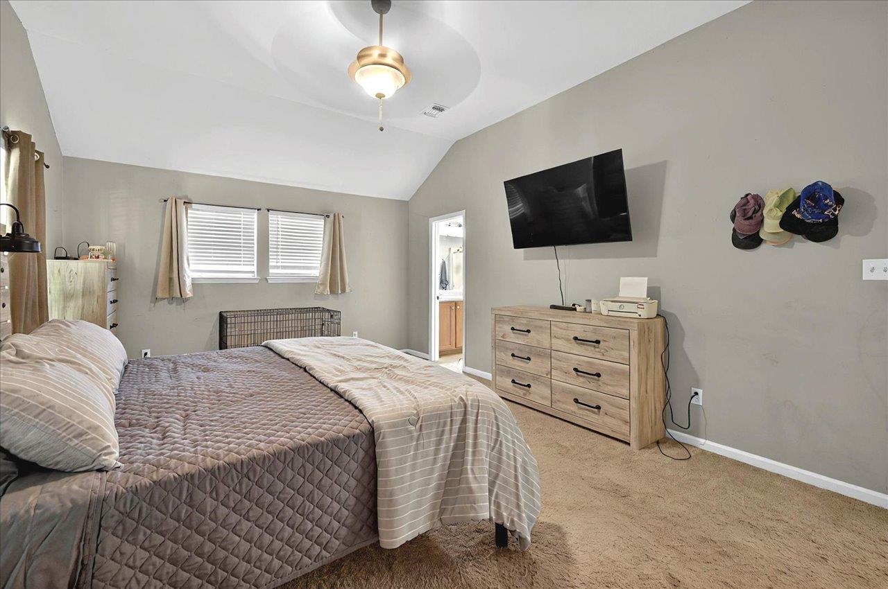 8526 Charrington Forest