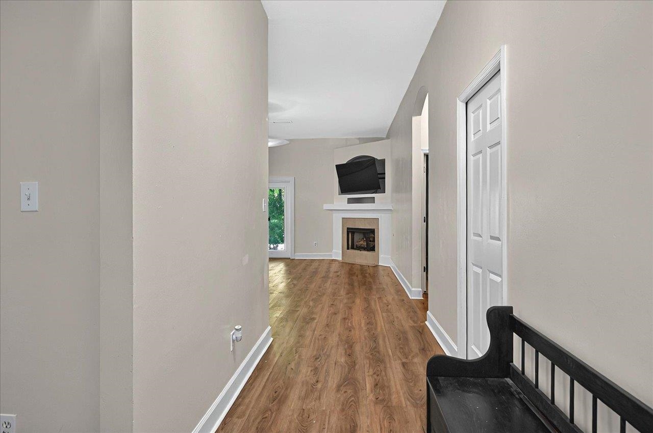 8526 Charrington Forest