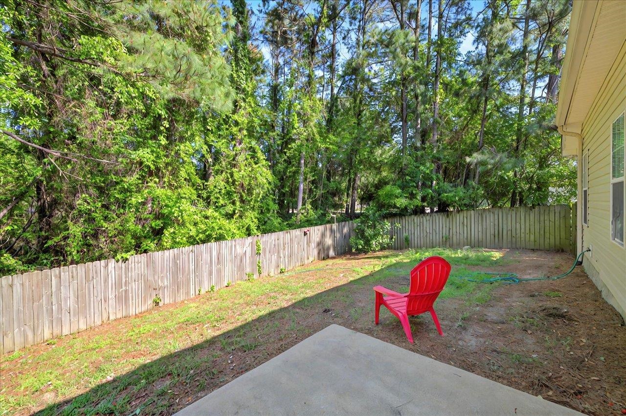 8526 Charrington Forest