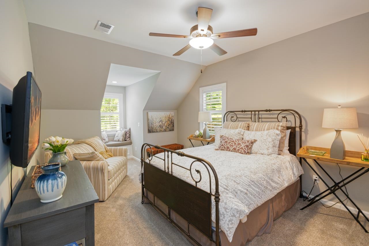 12718 Laurel Hill Drive