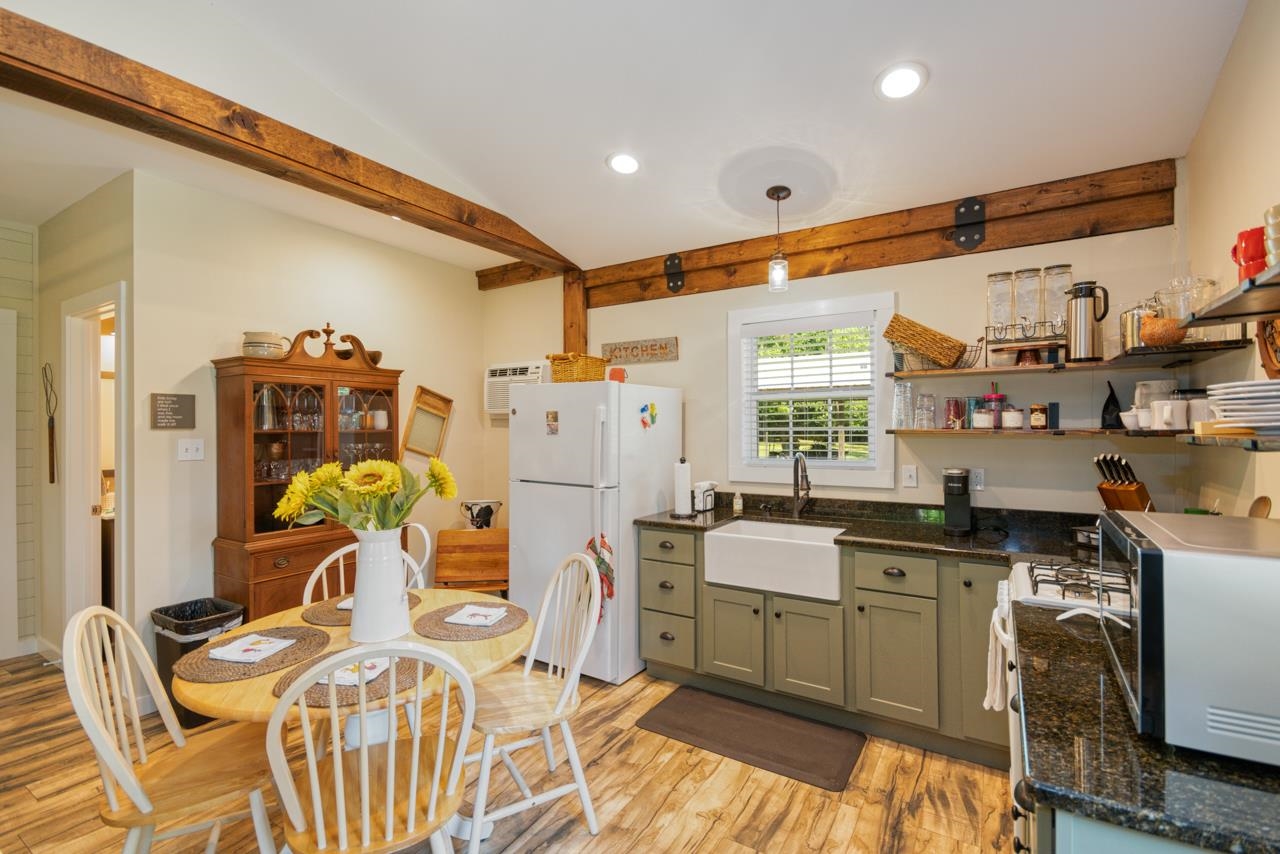 12718 Laurel Hill Drive