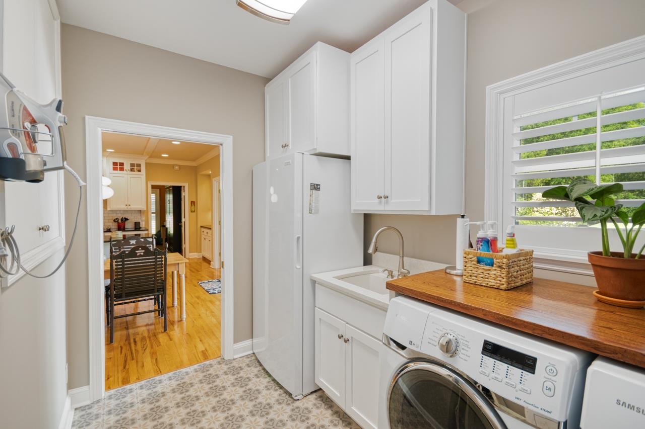 12718 Laurel Hill Drive