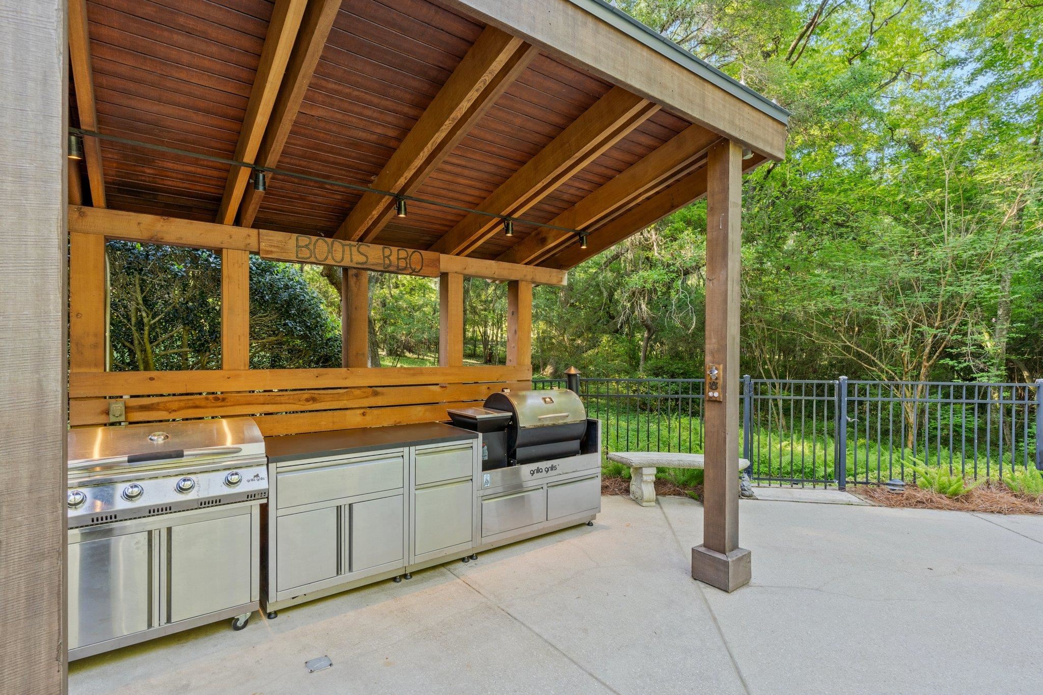 6048 Miller Landing Cove