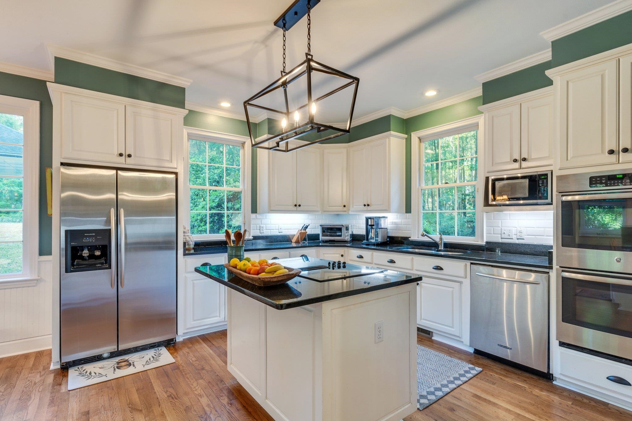 6048 Miller Landing Cove