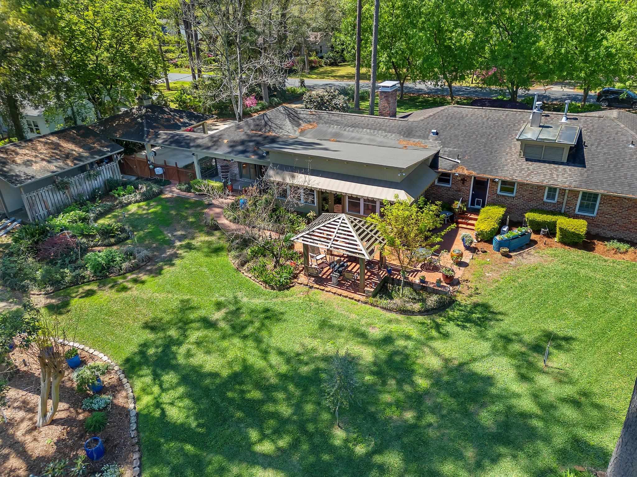 2109 E Randolph Circle