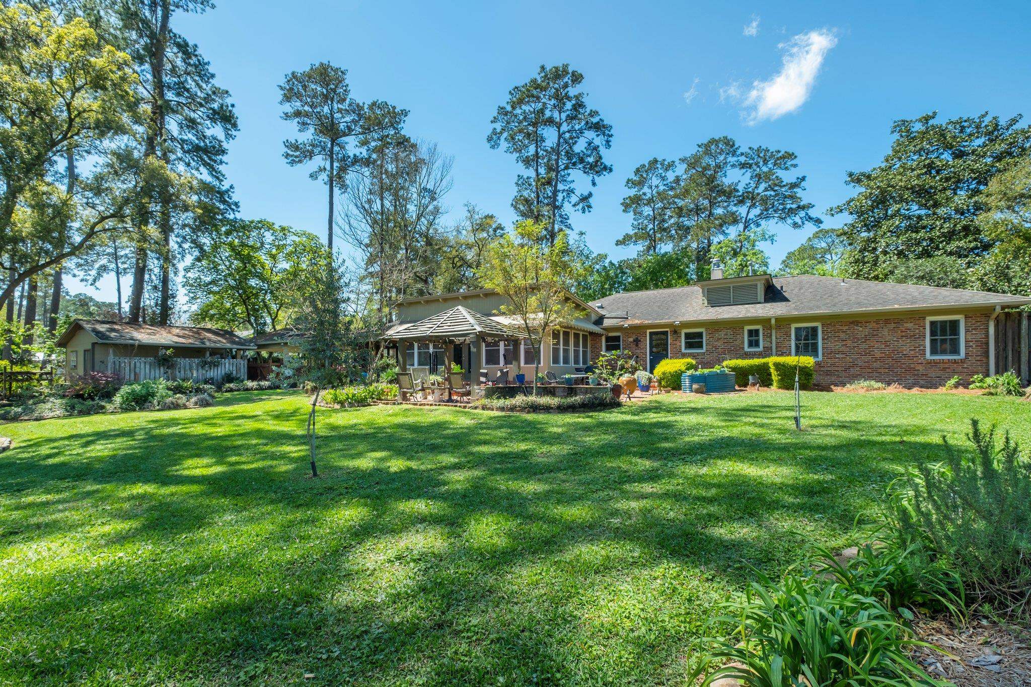 2109 E Randolph Circle