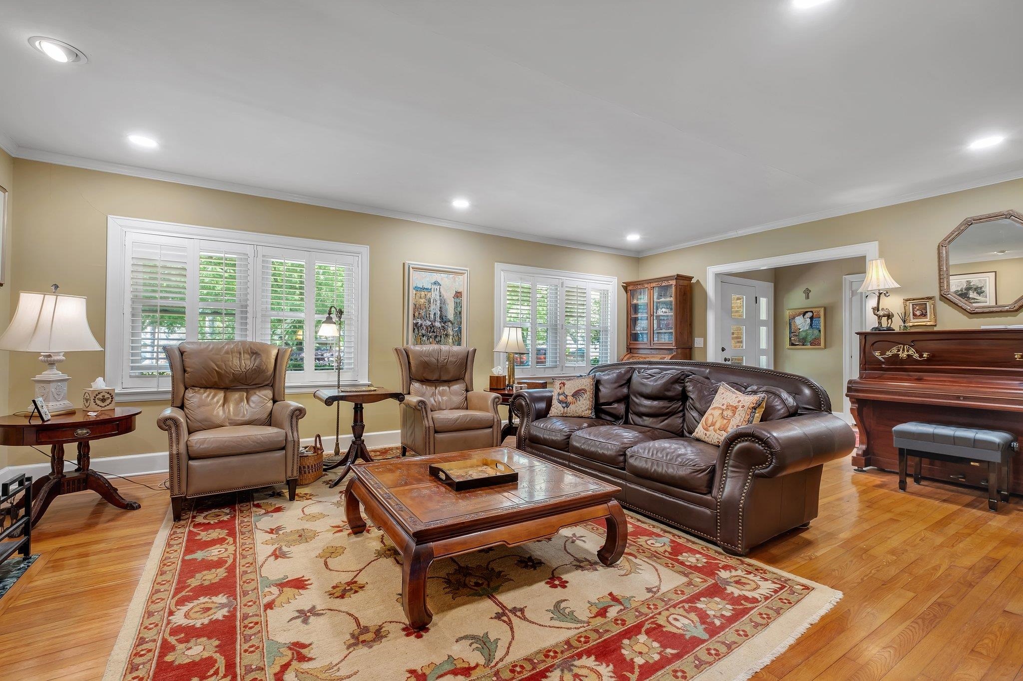 2109 E Randolph Circle