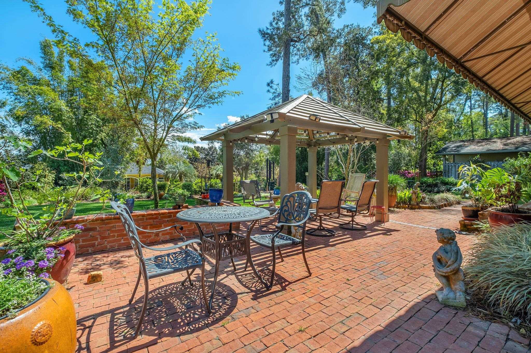 2109 E Randolph Circle
