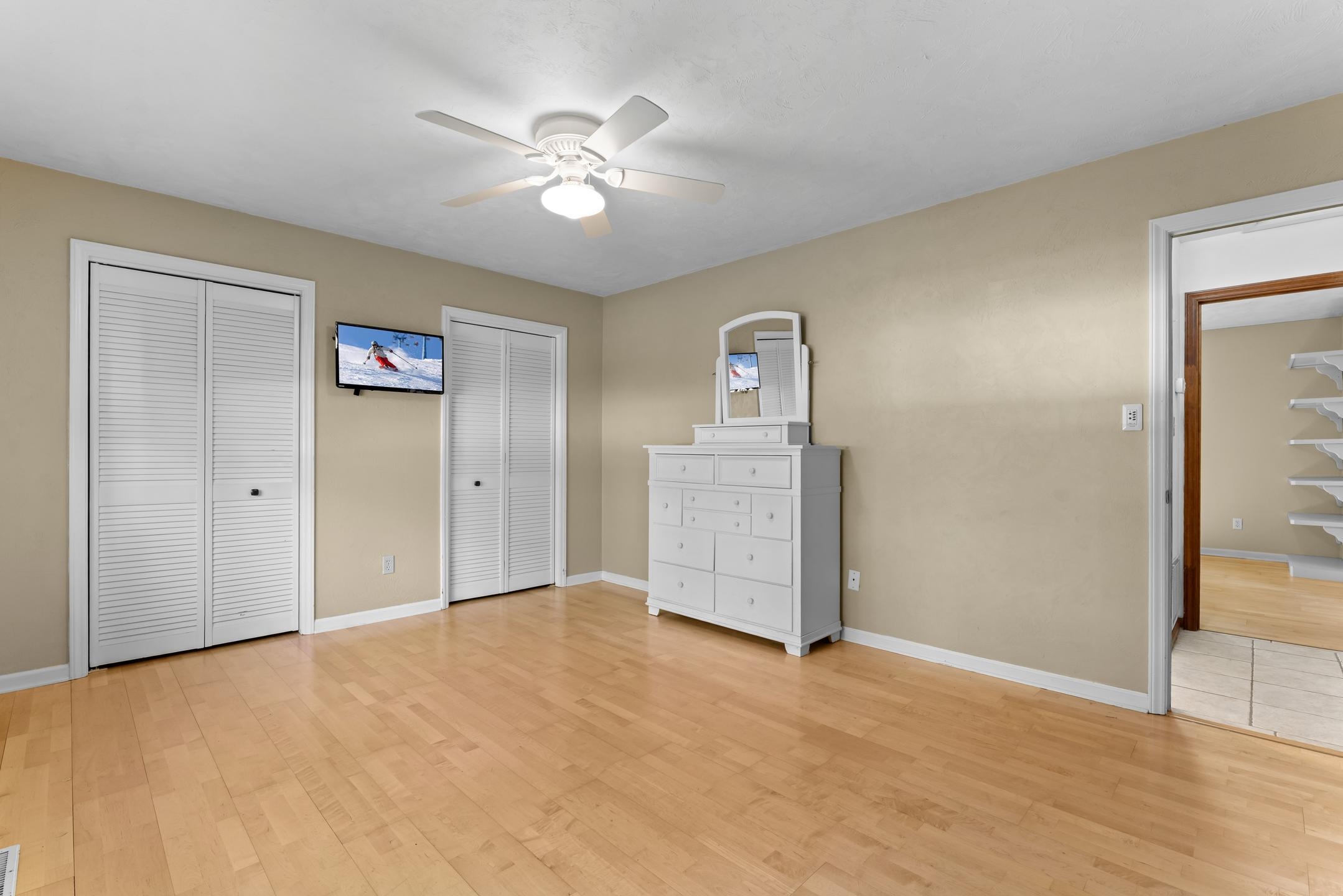 1611 WOODGATE Way