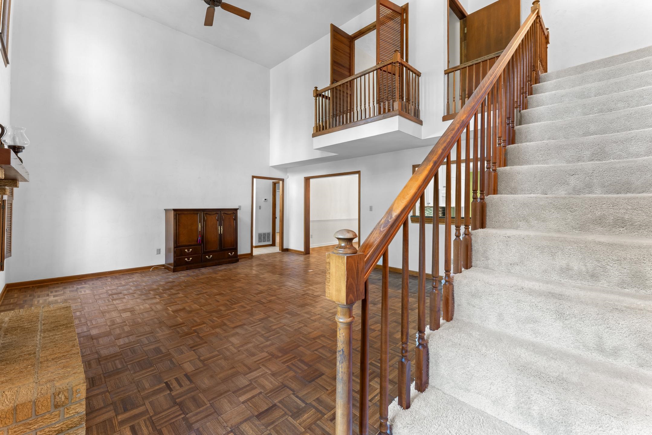 1611 WOODGATE Way