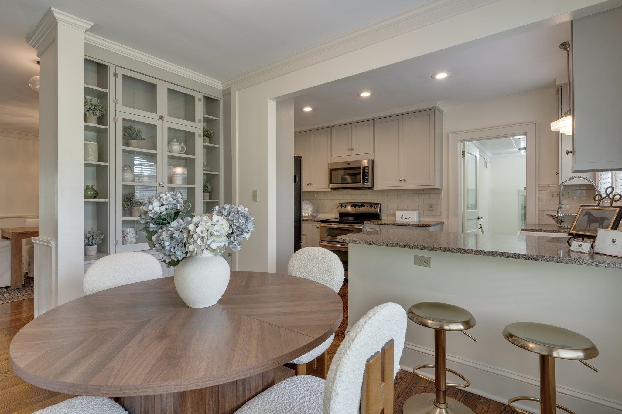 1563 Fernando Drive