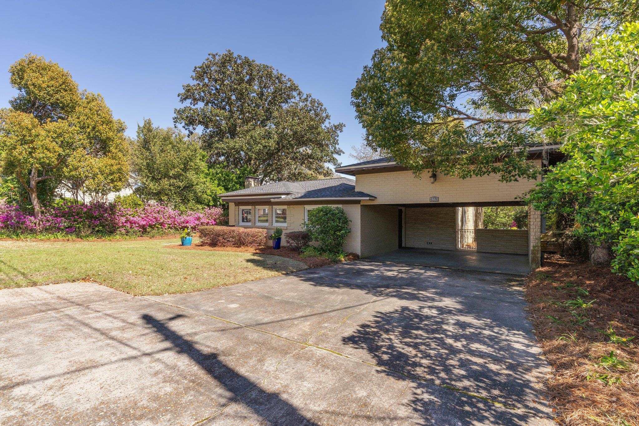 1563 Fernando Drive