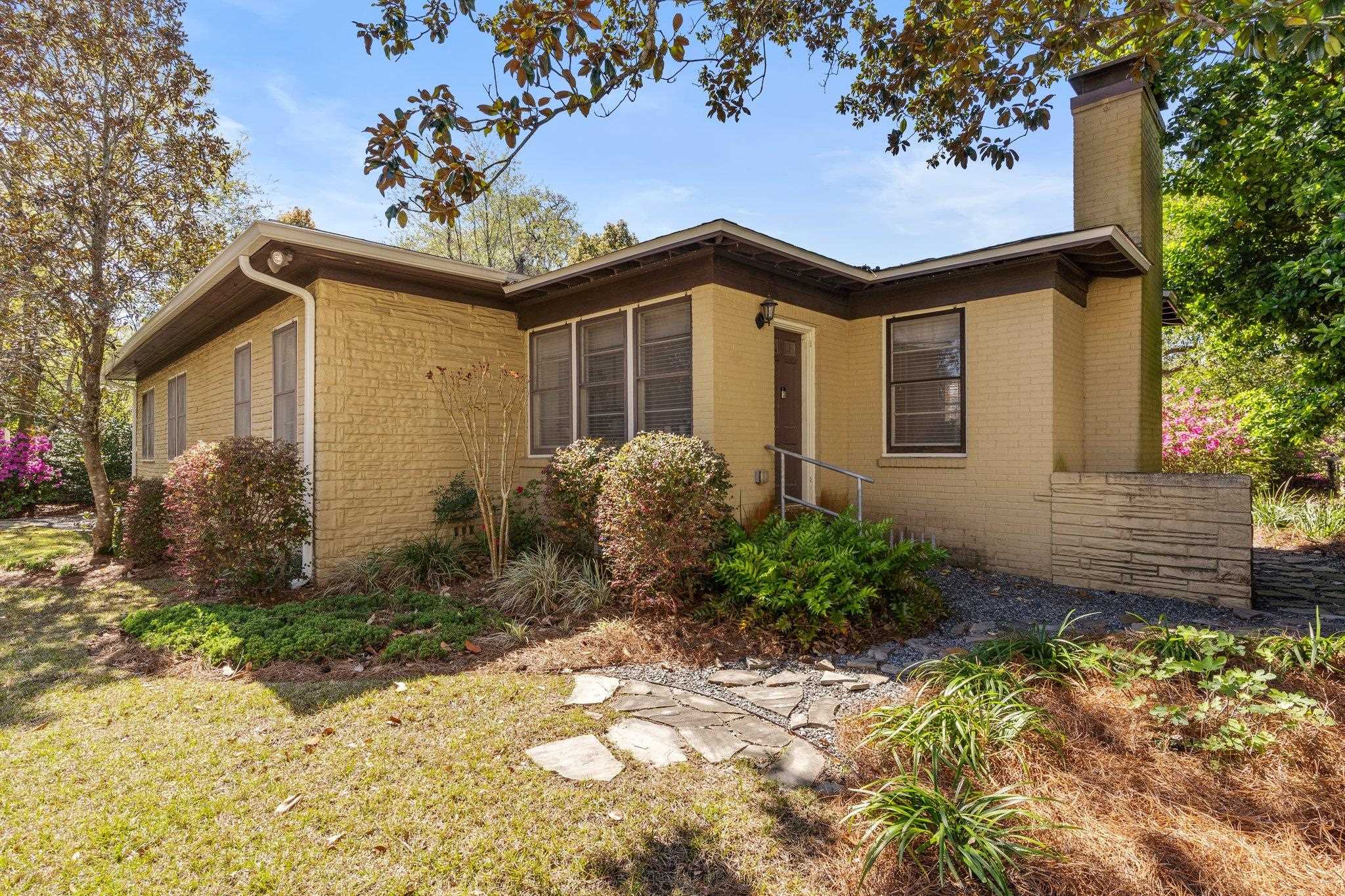 1563 Fernando Drive