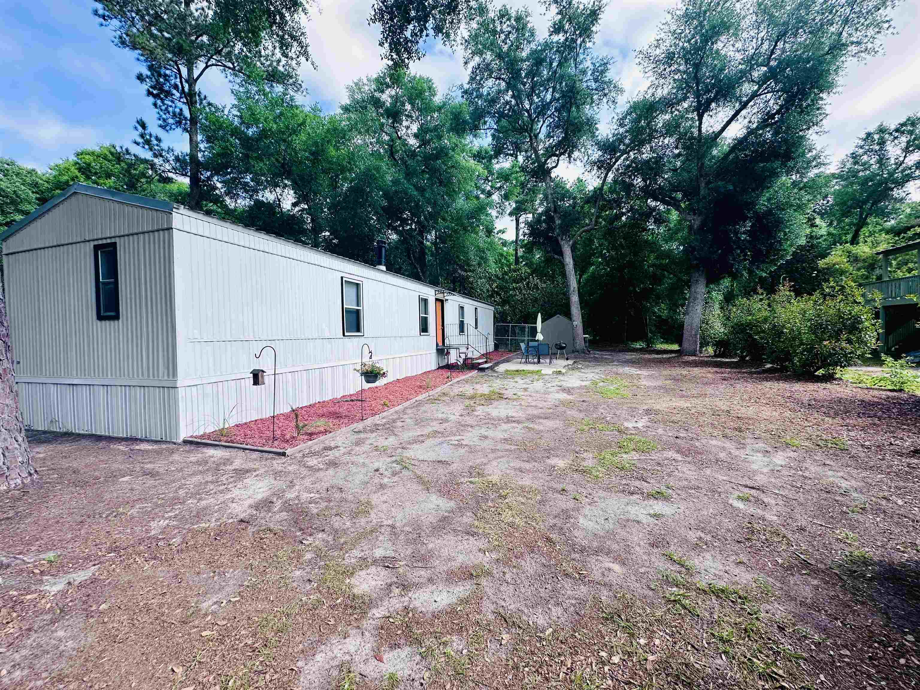 109 Alma Yates Street