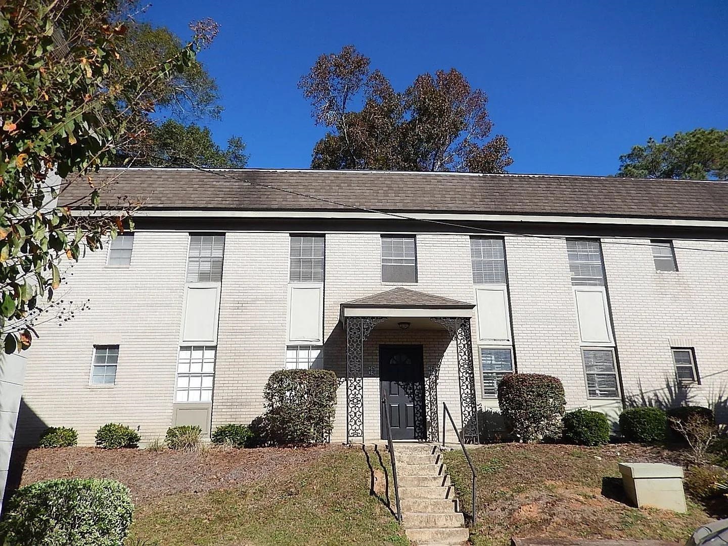 1951 N Meridian Road