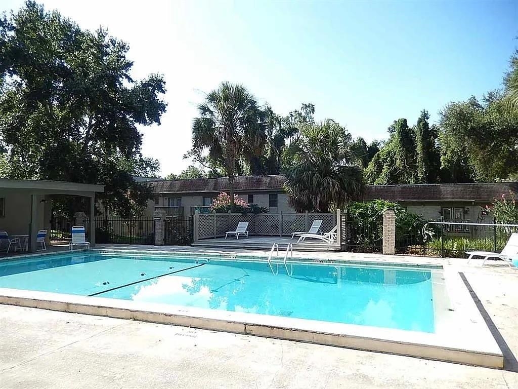 1951 N Meridian Road