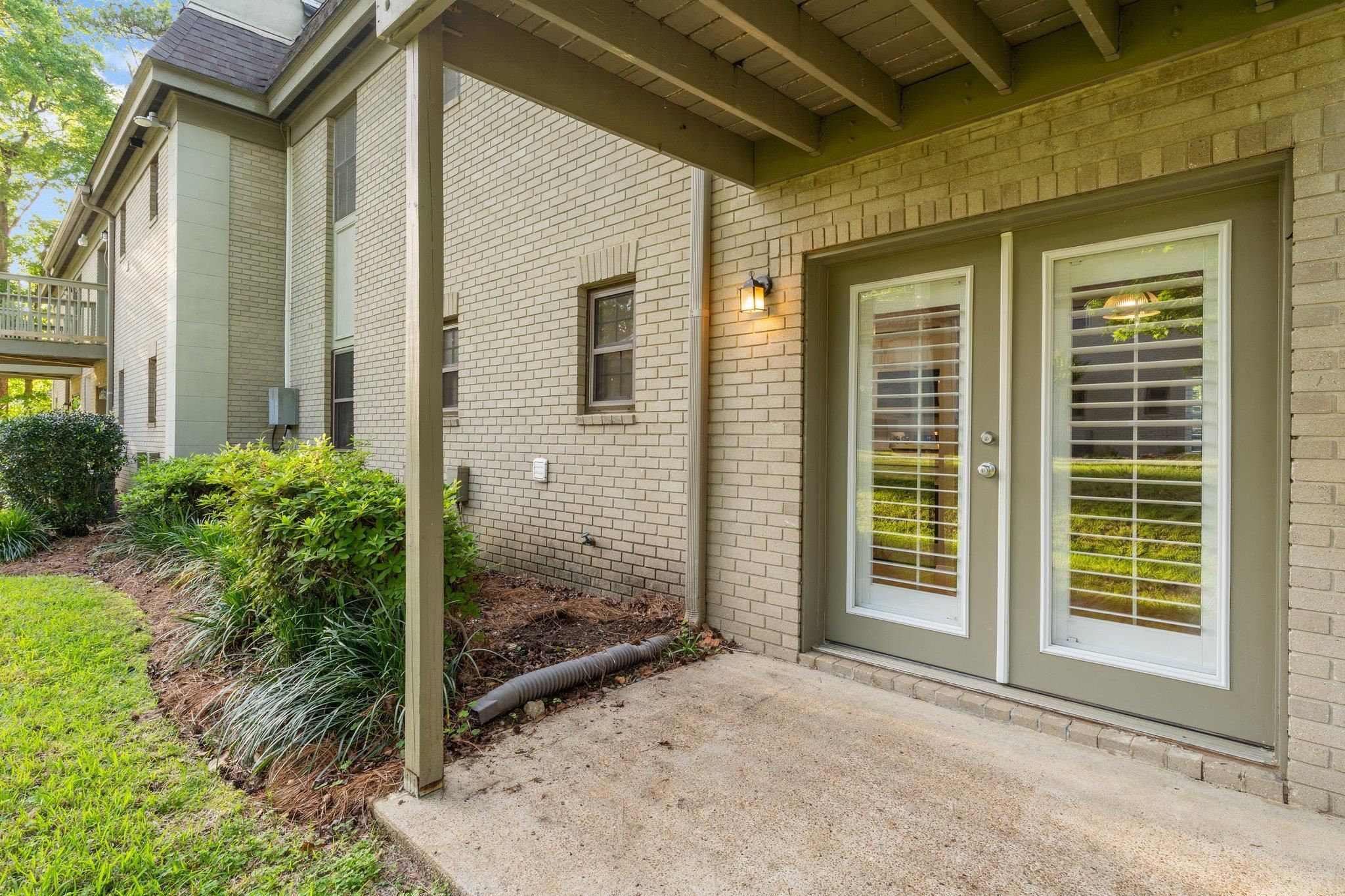 1951 N Meridian Road