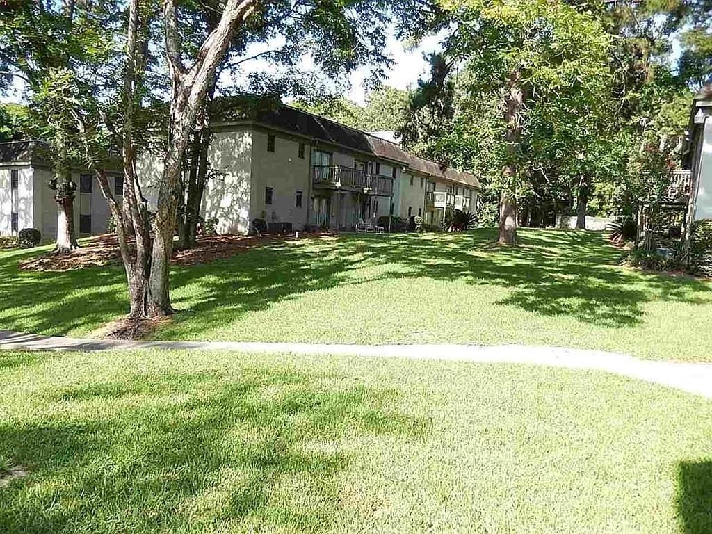 1951 N Meridian Road