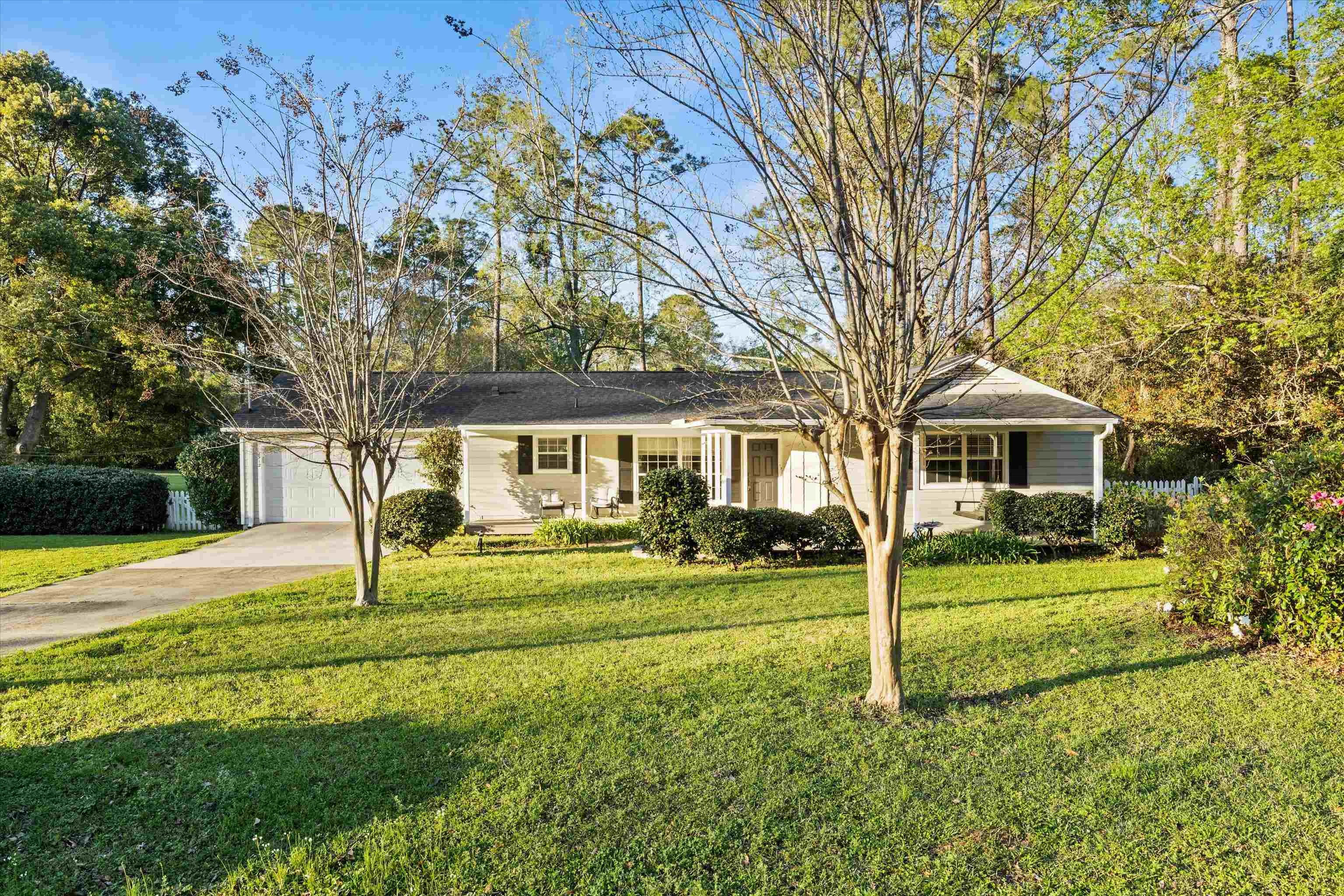 2912 Gallahadion Court