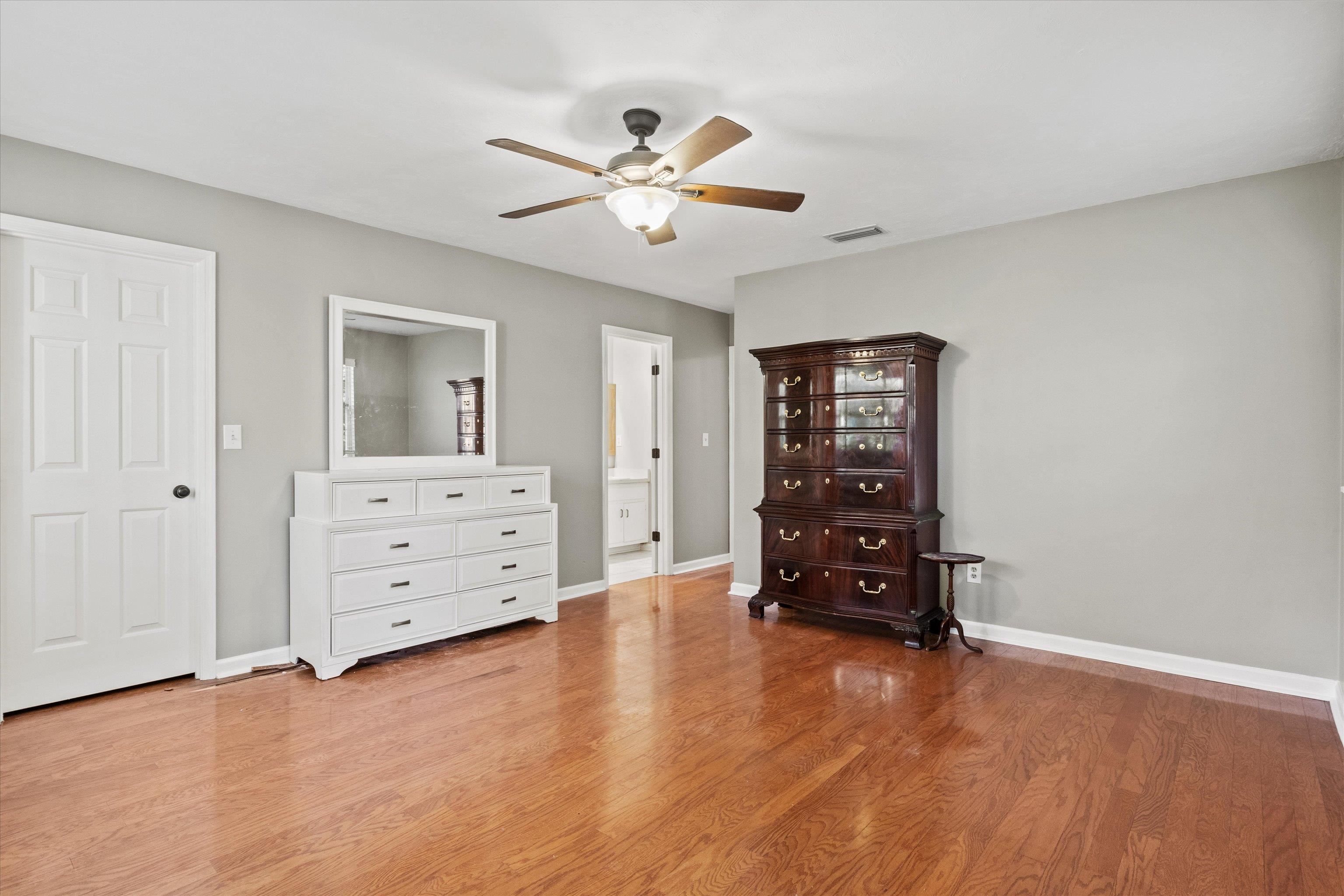 2912 Gallahadion Court