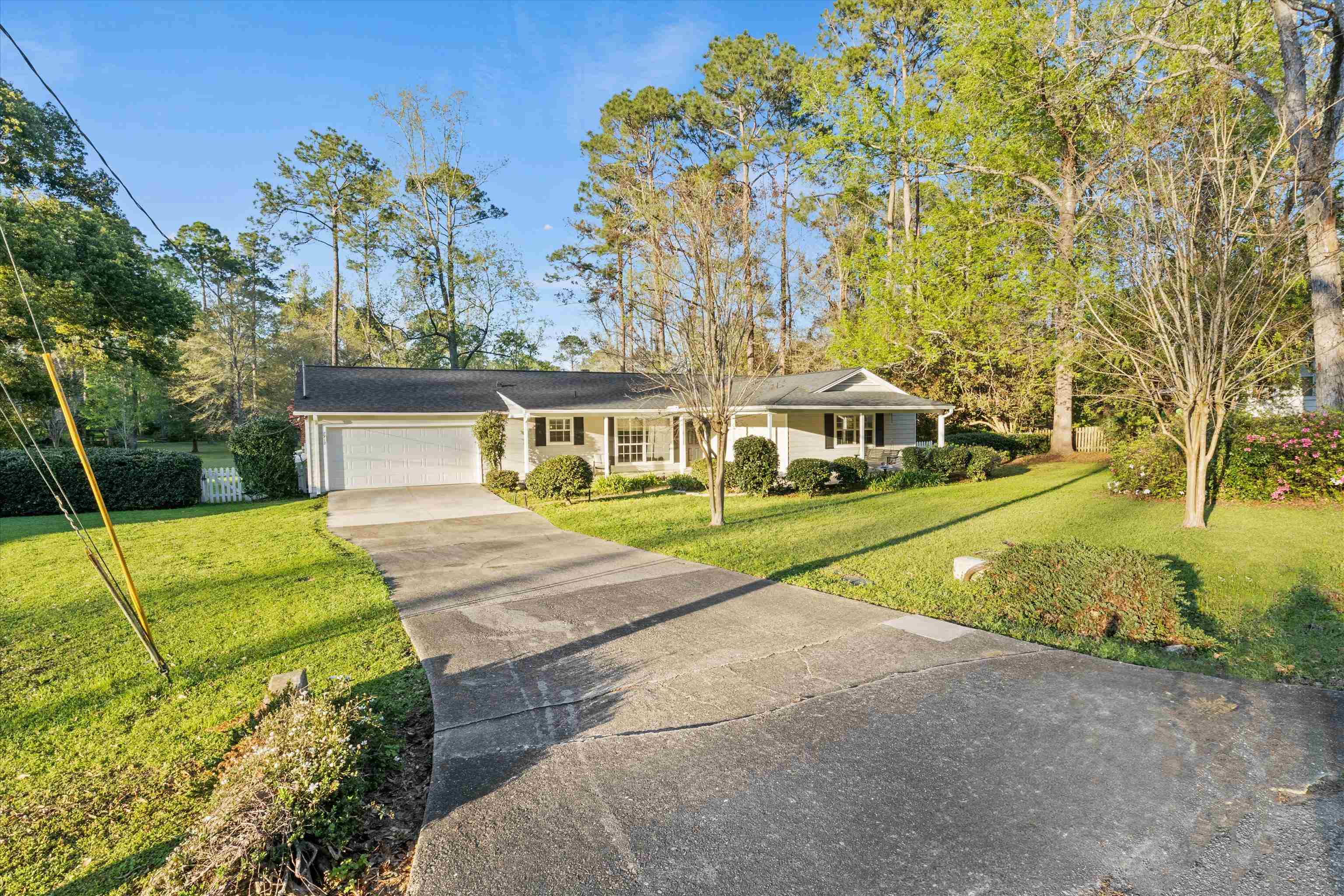 2912 Gallahadion Court
