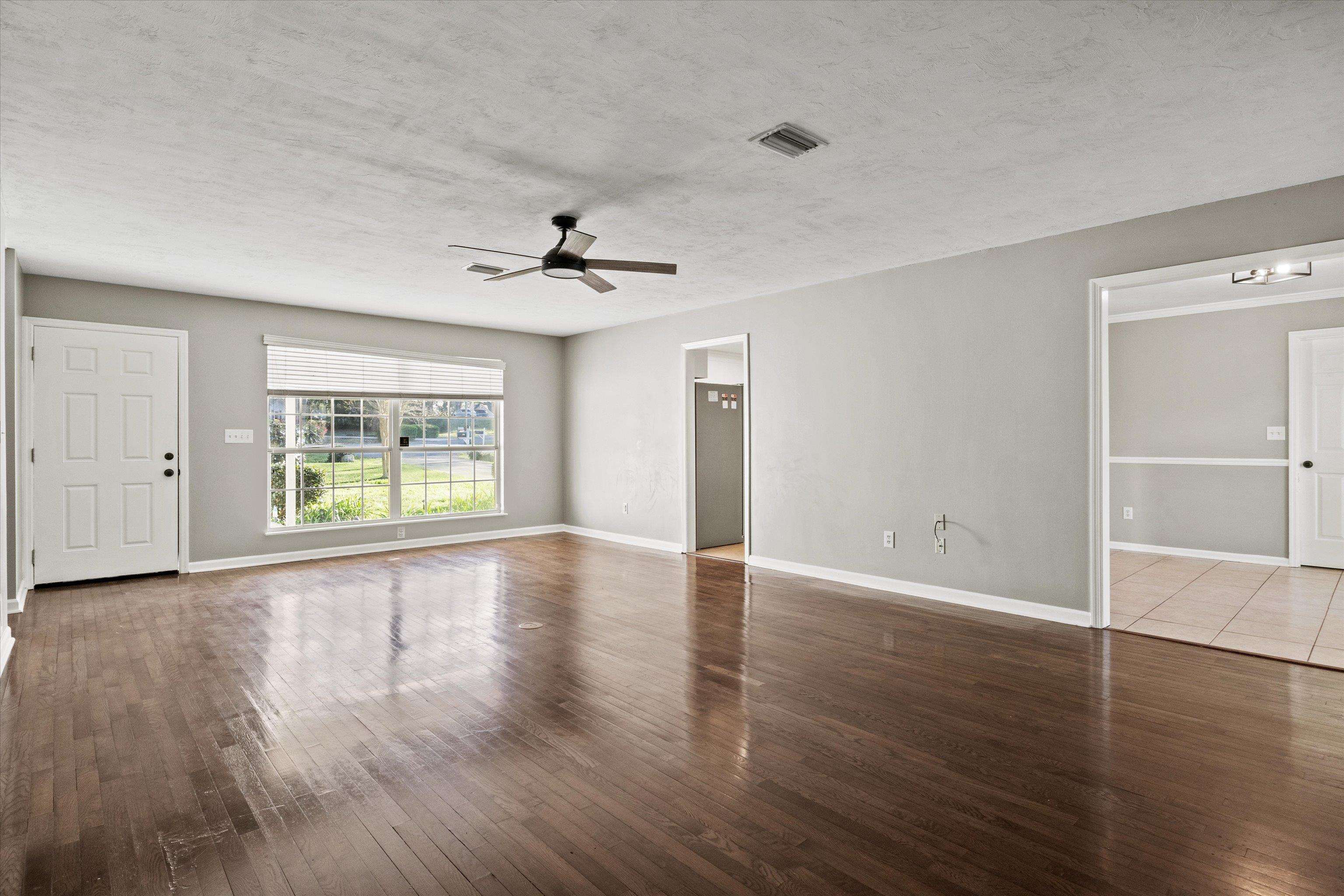 2912 Gallahadion Court