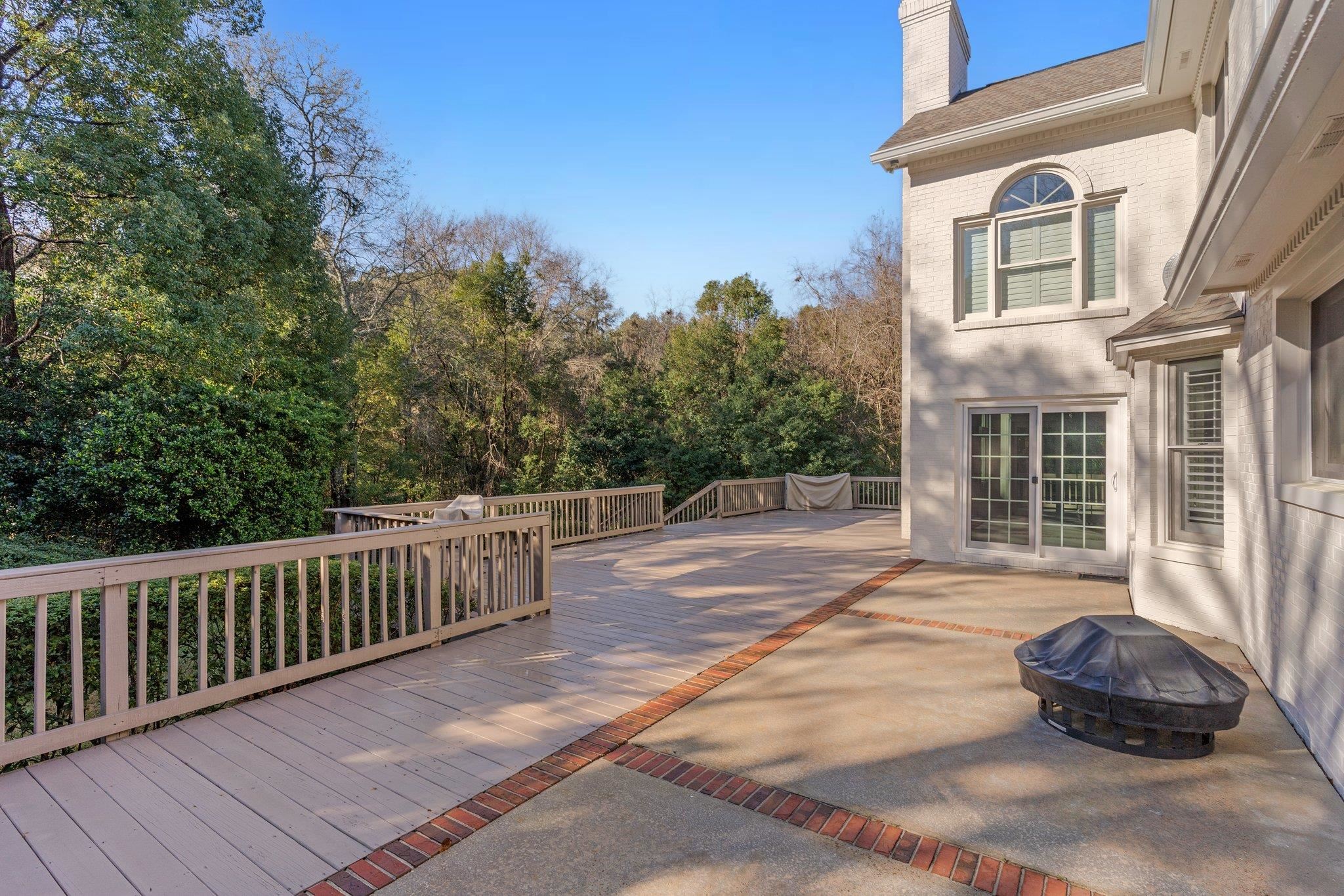 197 W Rosehill Drive