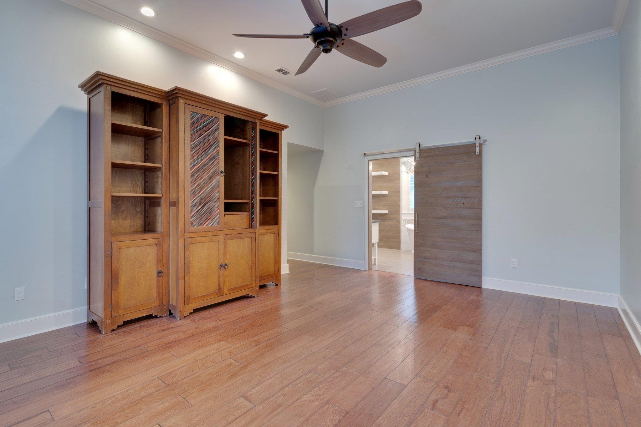 197 W Rosehill Drive