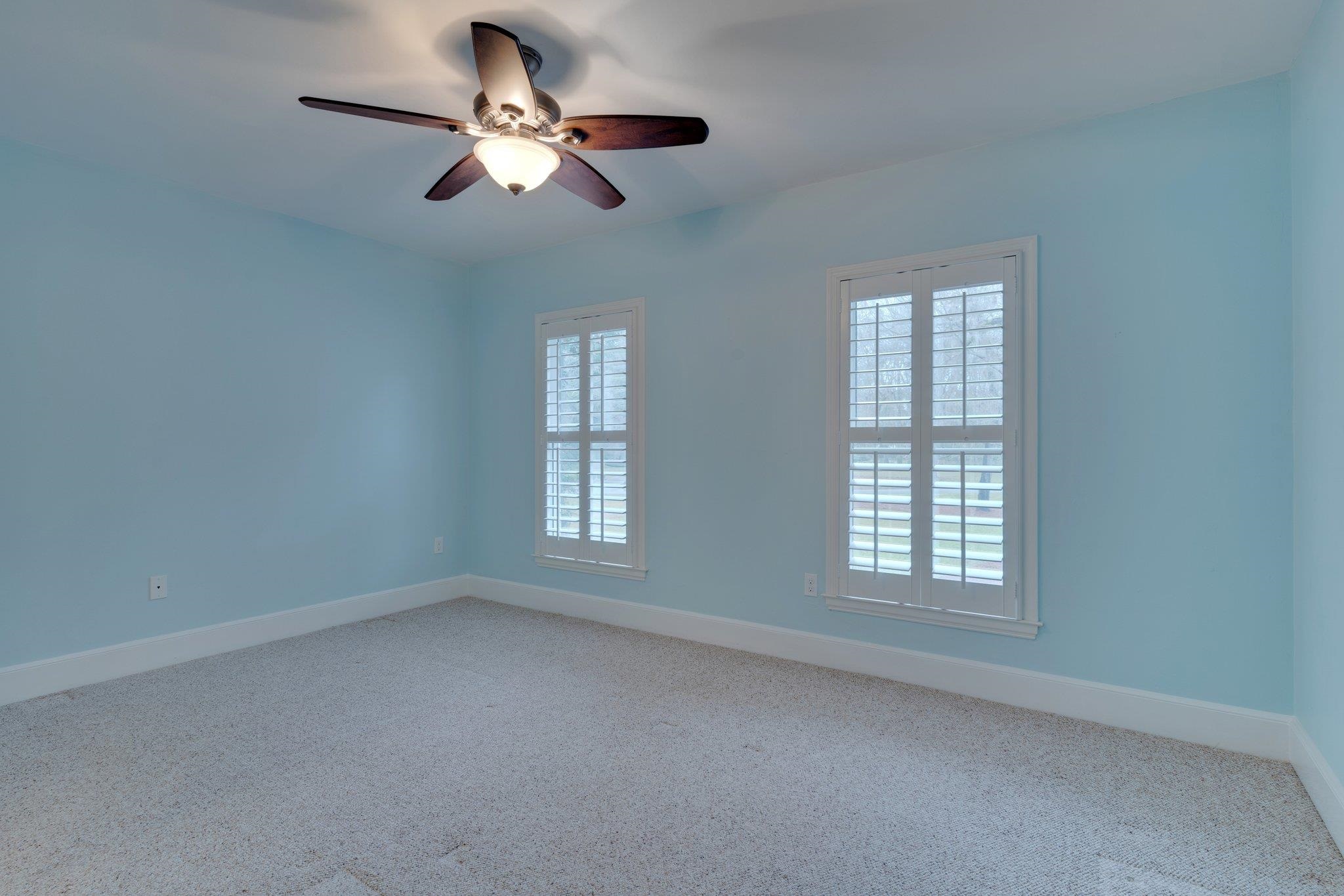 197 W Rosehill Drive