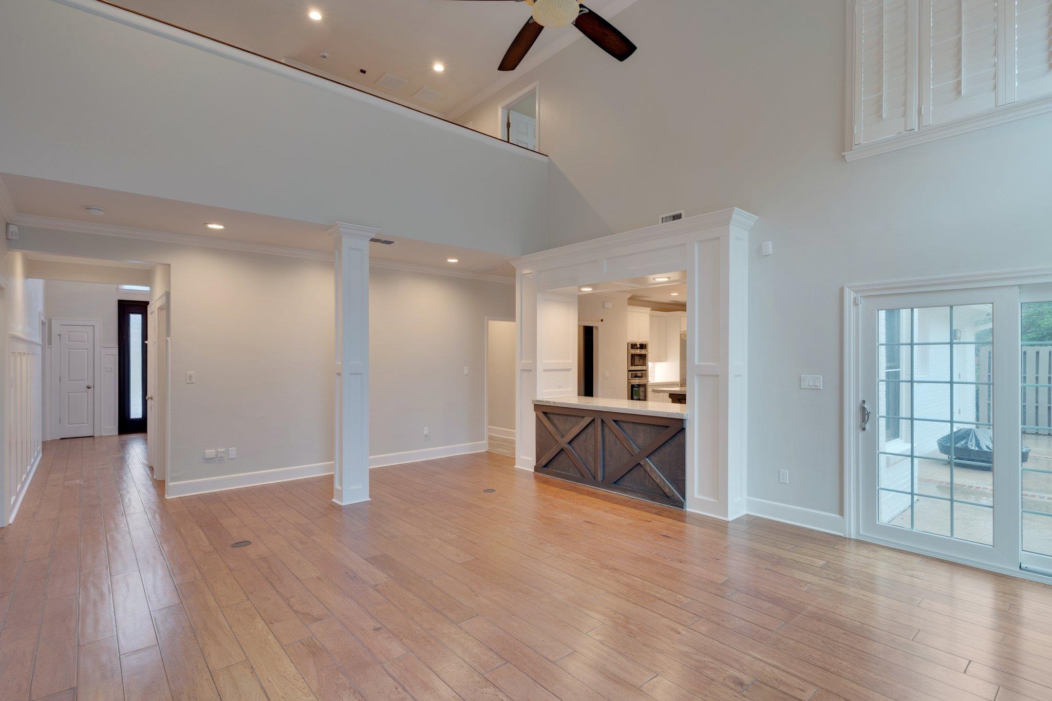 197 W Rosehill Drive
