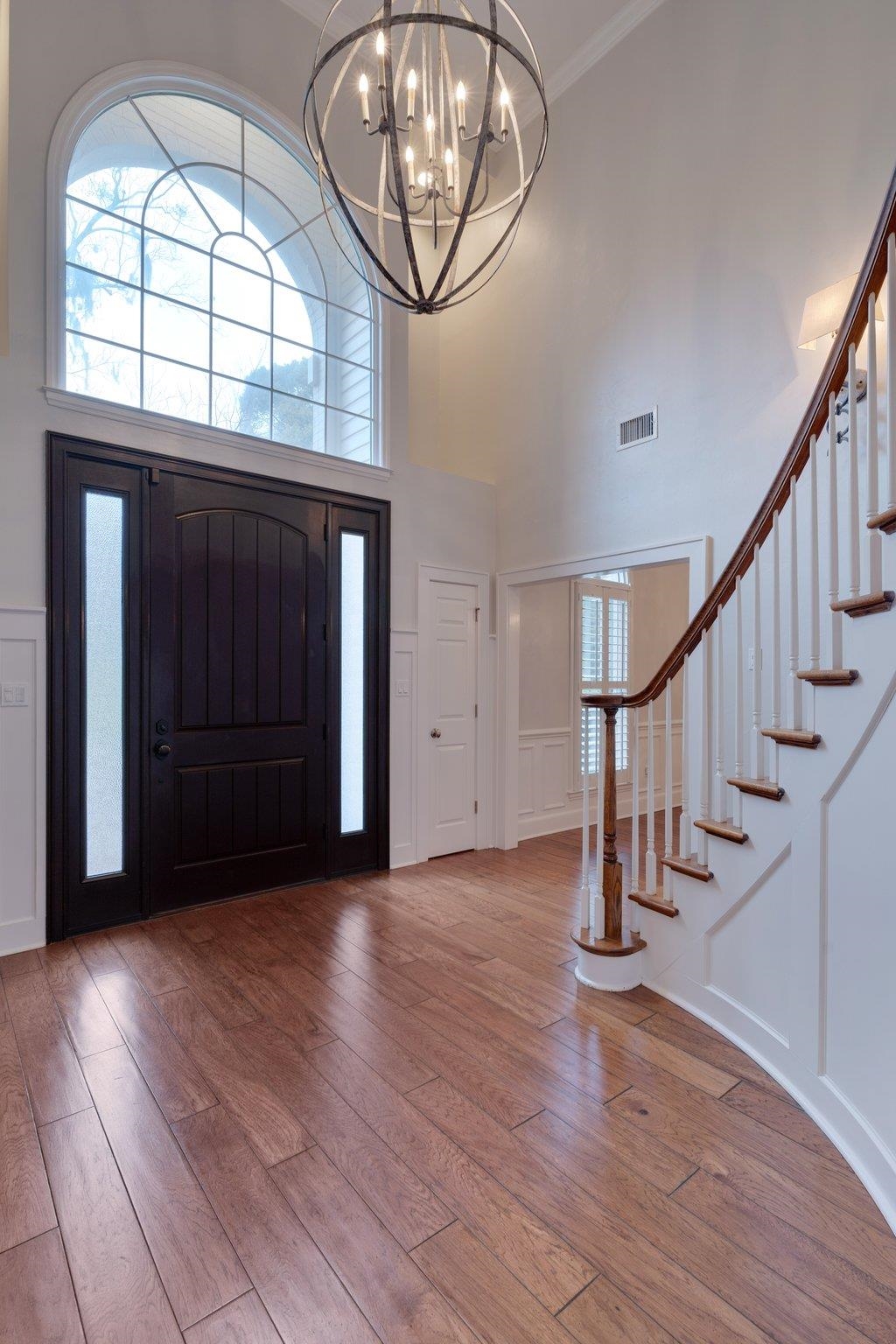 197 W Rosehill Drive