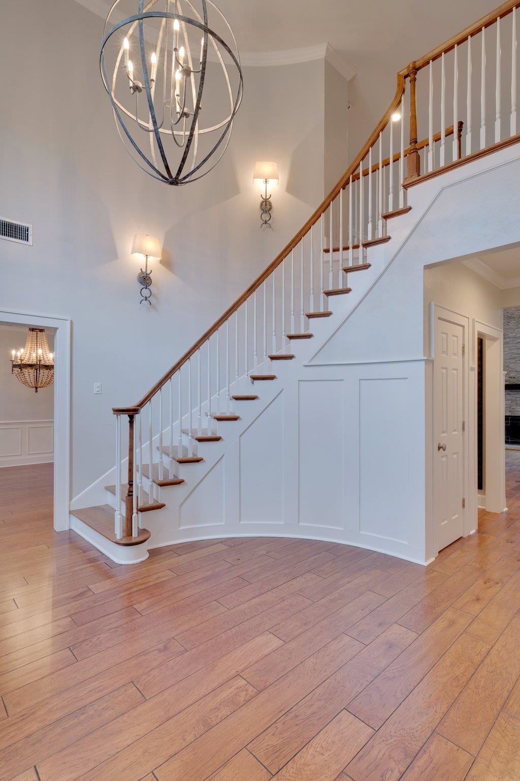 197 W Rosehill Drive