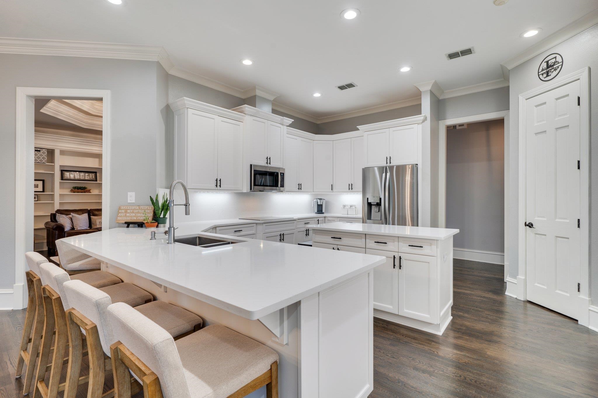 9652 Deer Valley Drive