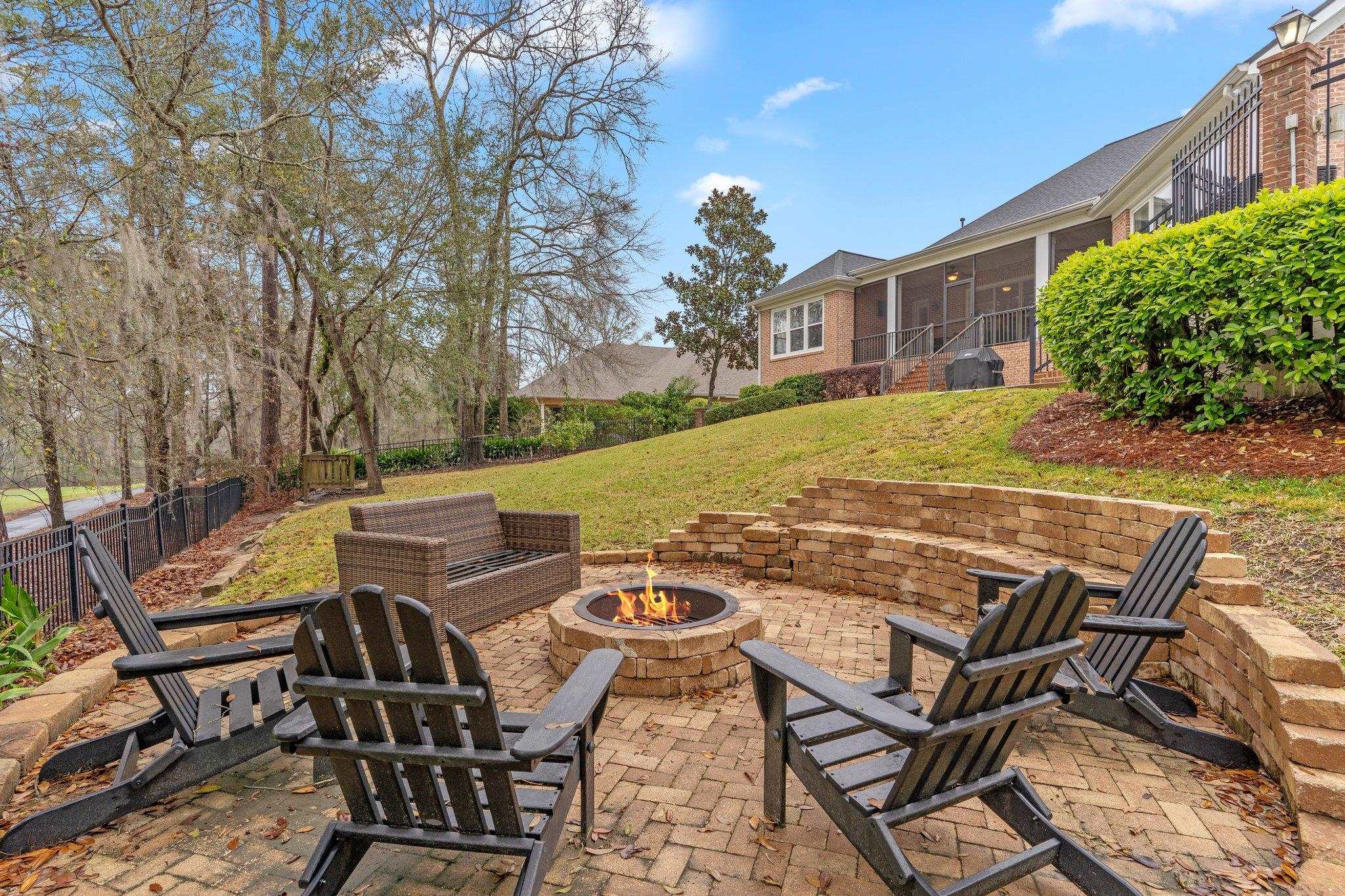 9652 Deer Valley Drive