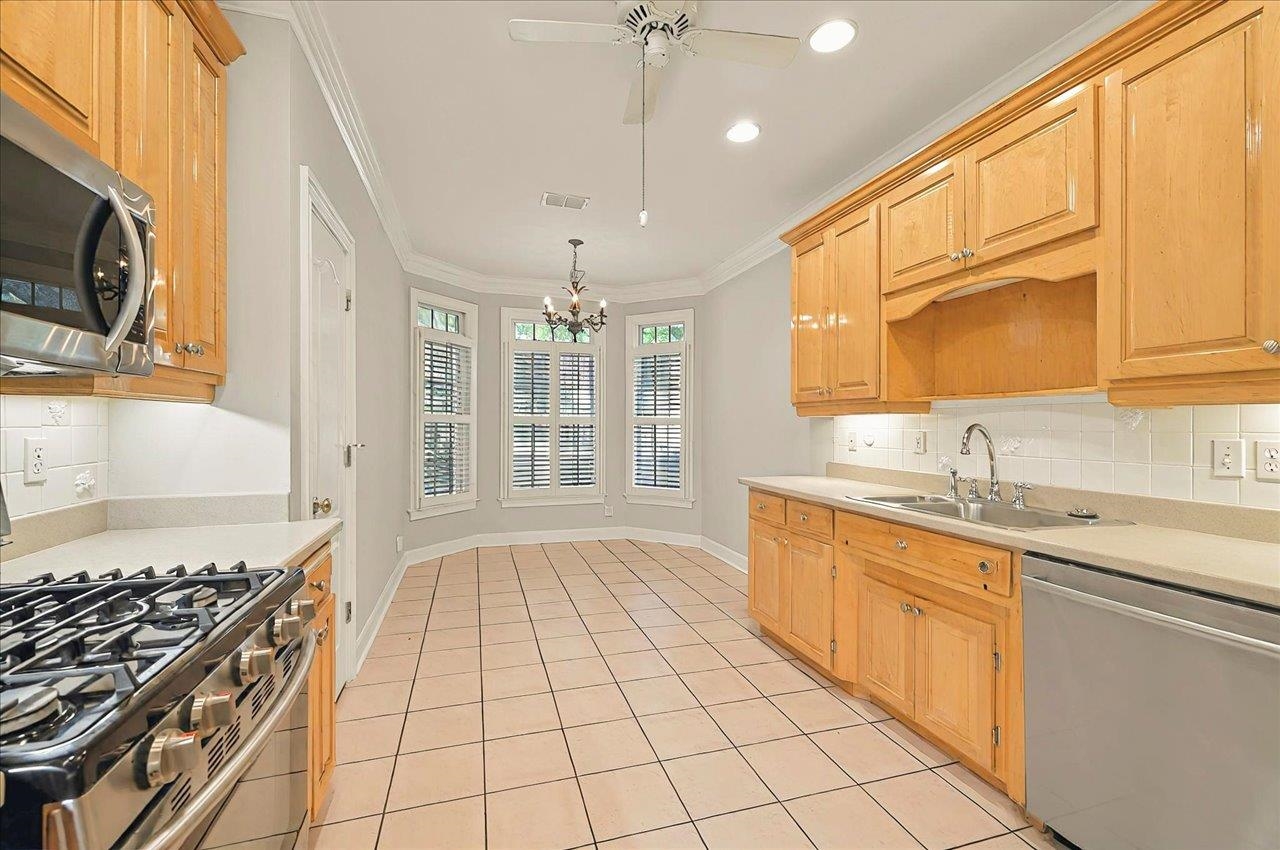 370 ROB ROY Trail
