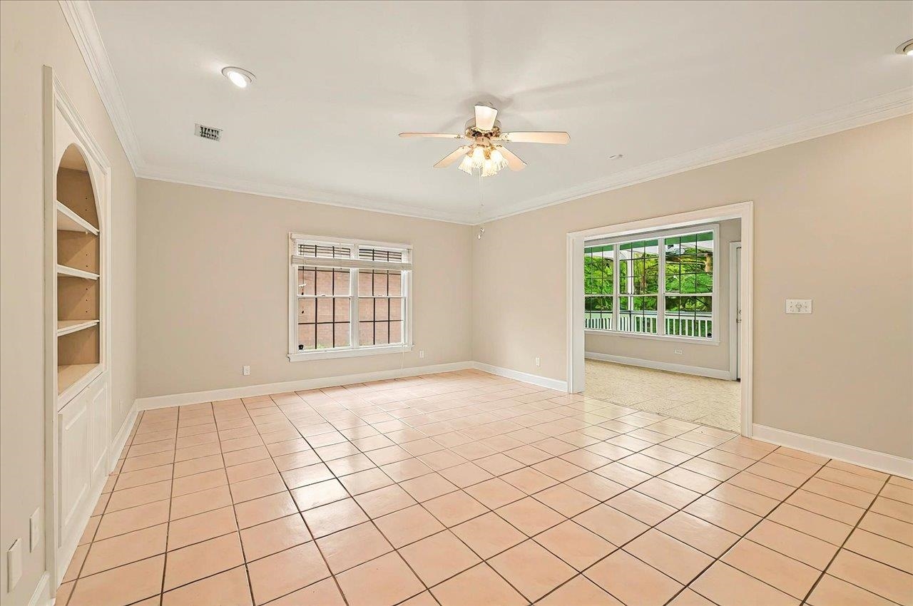 370 ROB ROY Trail