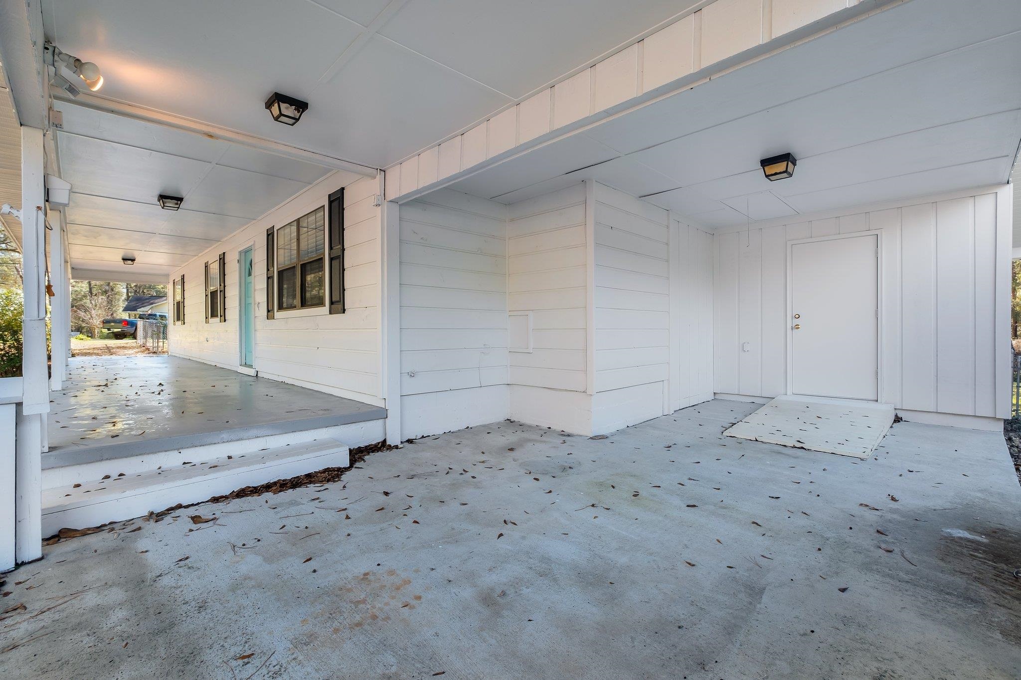 4578 LOUVINIA Drive