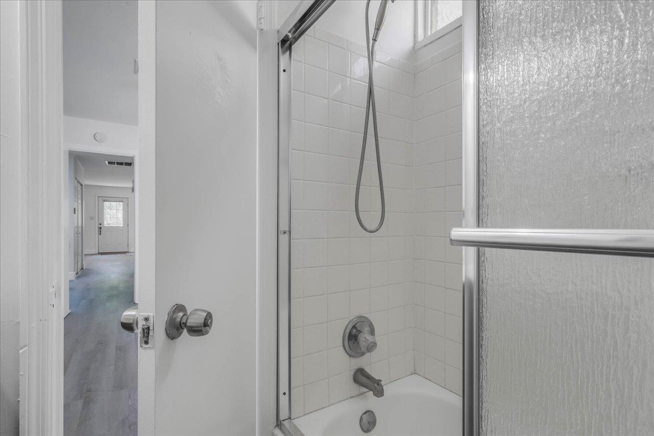 1317 Airport Drive Unit: F12