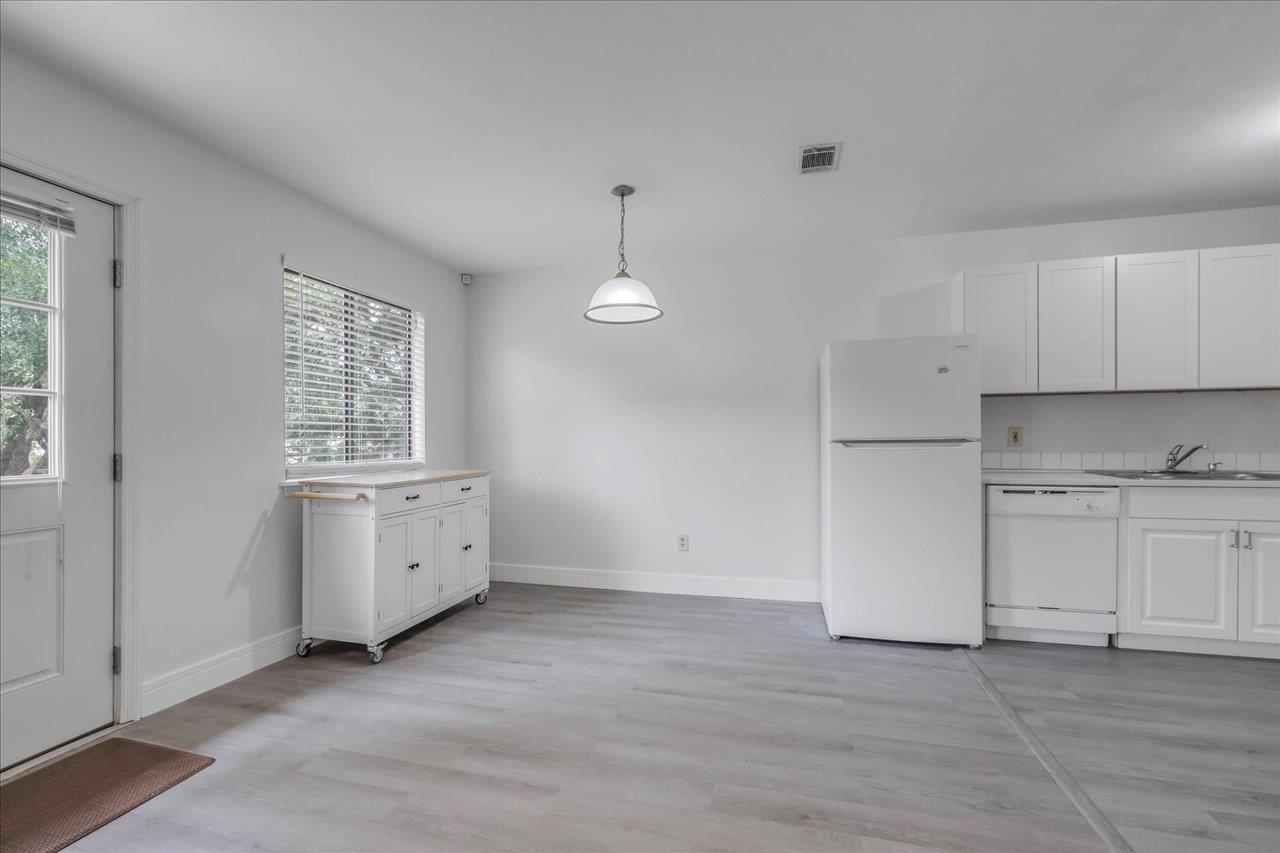 1317 Airport Drive Unit: F12