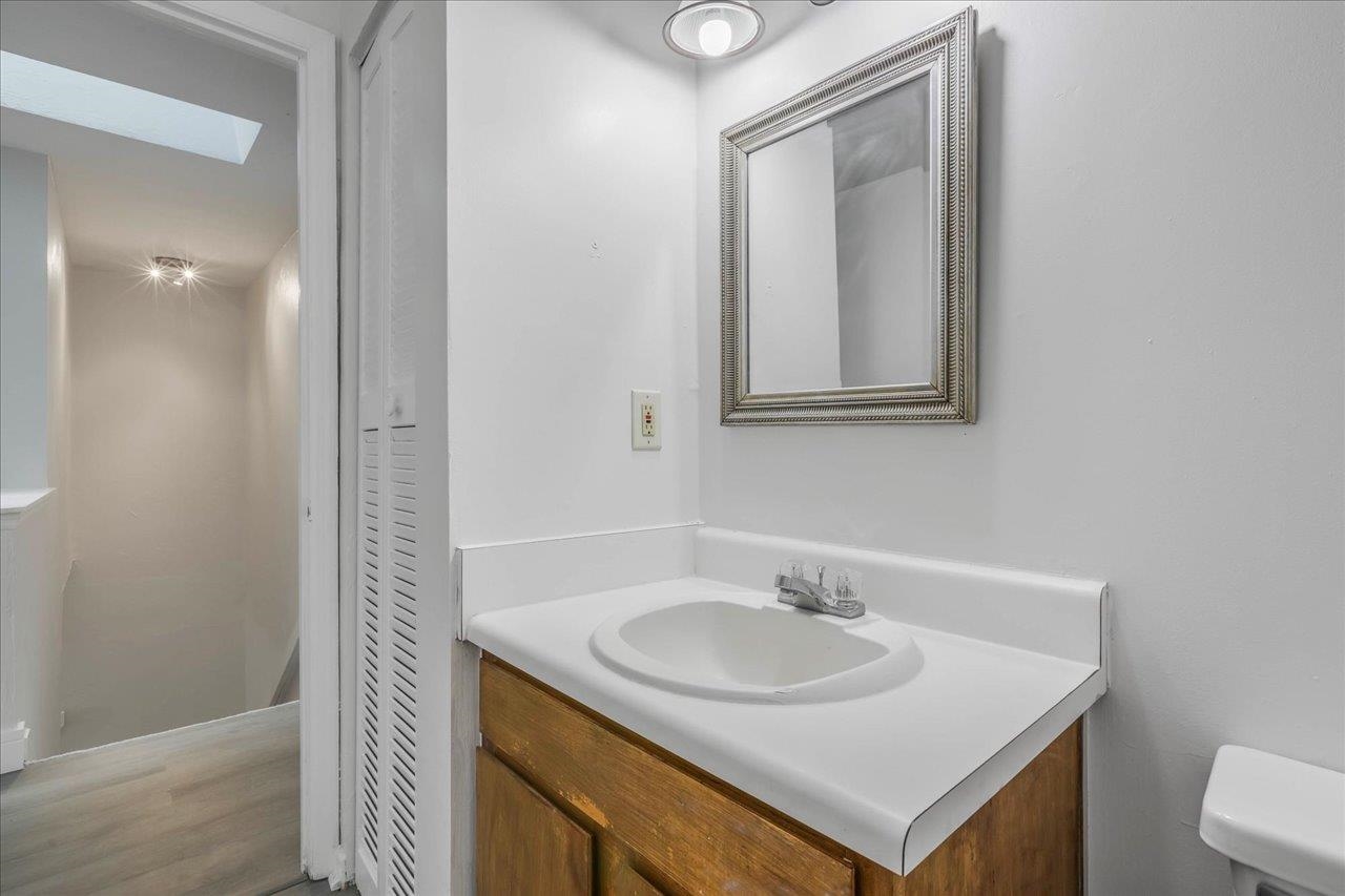 1317 Airport Drive Unit: F12