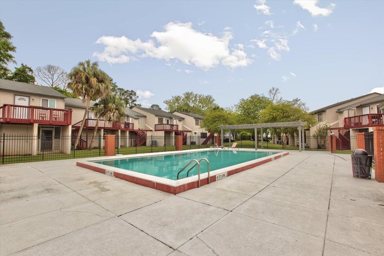 1317 Airport Drive Unit: F12