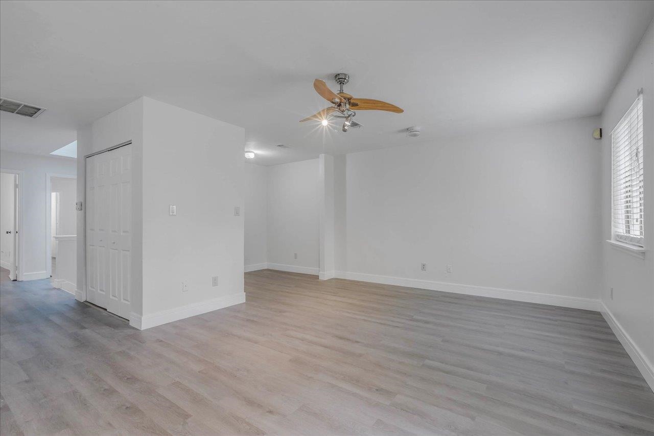 1317 Airport Drive Unit: F12