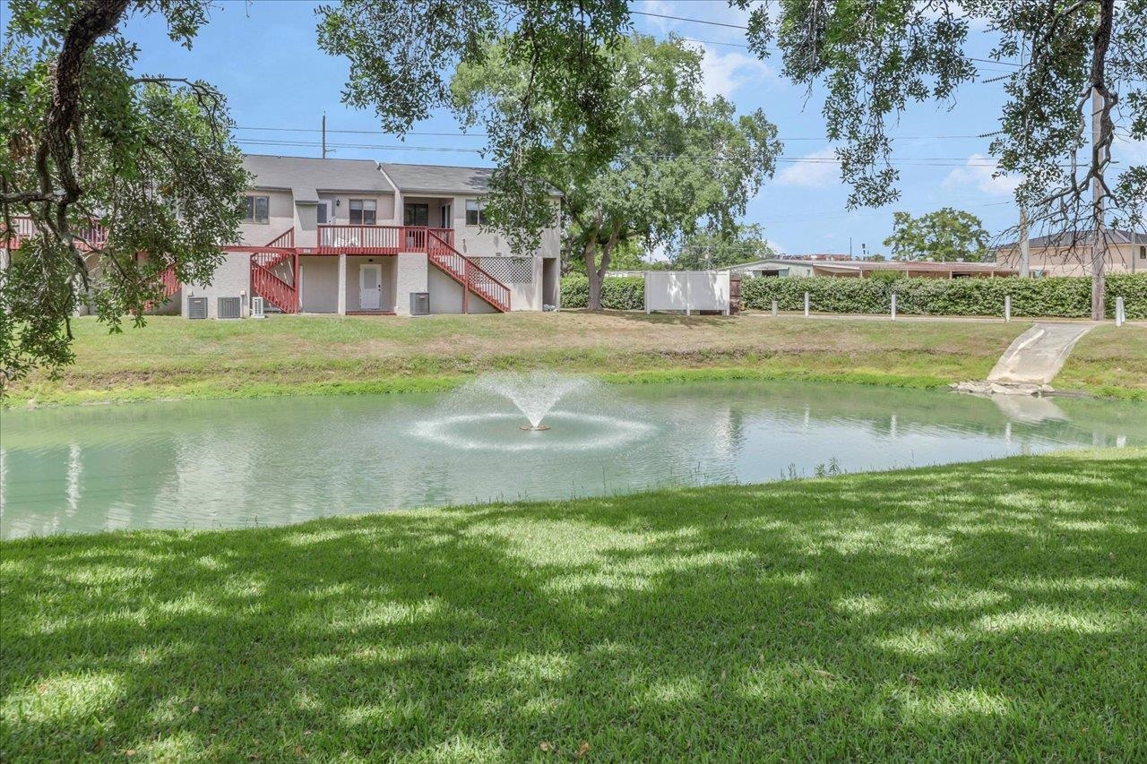 1317 Airport Drive Unit: F12
