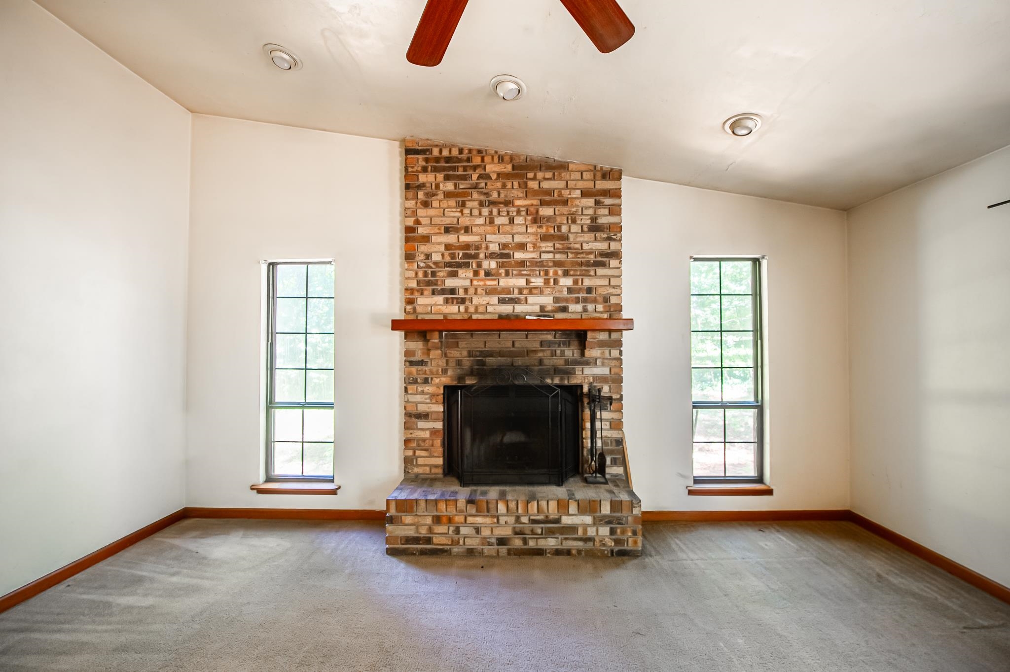 2543 Panther Creek